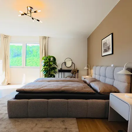 Apartment Summit&Circuit *